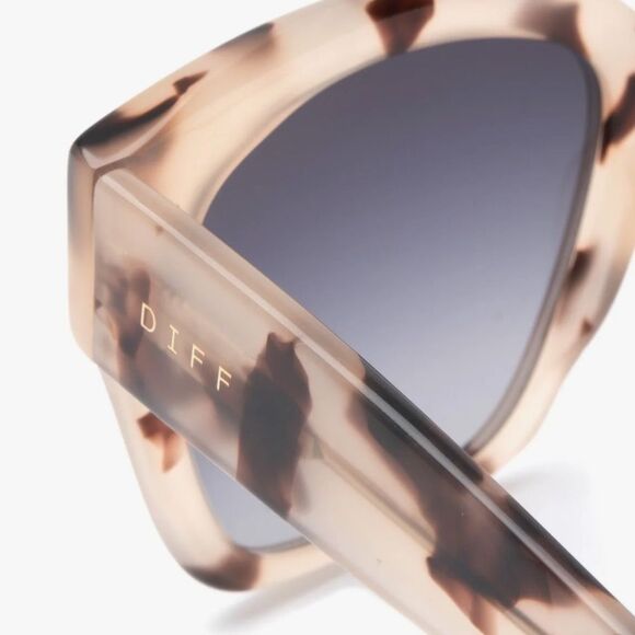 NWOT DIFF Bella lI - Picture 5 of 9